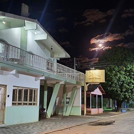 Pousada Sertao Veredas Hotel Sao Domingos de Goias Екстериор снимка