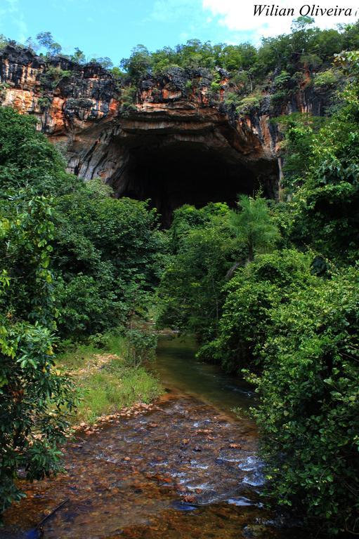 Pousada Sertao Veredas Hotel Sao Domingos de Goias Екстериор снимка